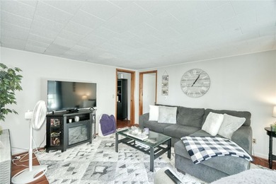 RARE FIND! AMAZING WEBSTER VILLAGE 2-FAMILY! METICULOUSLY - photo 34