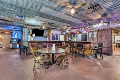 Exceptional turnkey restaurant and entertainment venue - photo 7