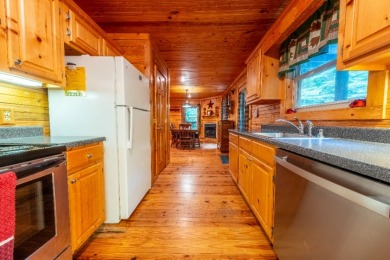 Sleeps 8, Unrestricted, wooded 7.21 acres & a solo private dock - photo 15