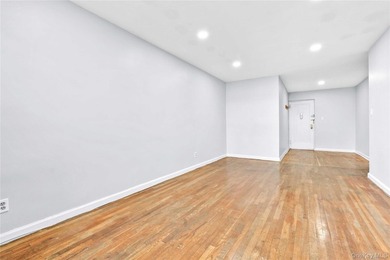 Spacious and sunlit, this one-bedroom, one-bathroom co-op in - photo 4