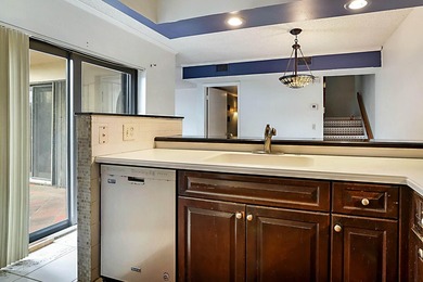 Offered below appraised value, this is an exceptional - photo 13