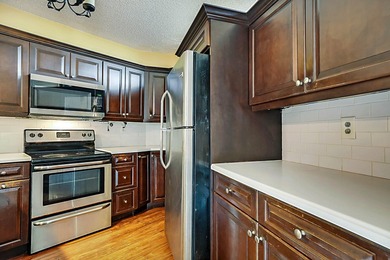Offered below appraised value, this is an exceptional - photo 15