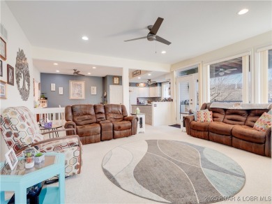 Lake Condo Sale Pending in Camdenton, Missouri