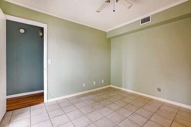 Offered below appraised value, this is an exceptional - photo 25