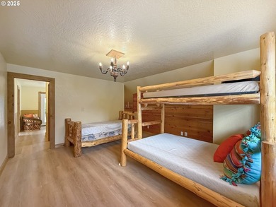 Newly remodeled and has not been lived in since, this home is - photo 36