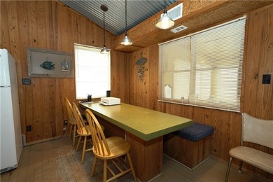 Welcome to your own little slice of lake life at Lake Corpus - photo 10