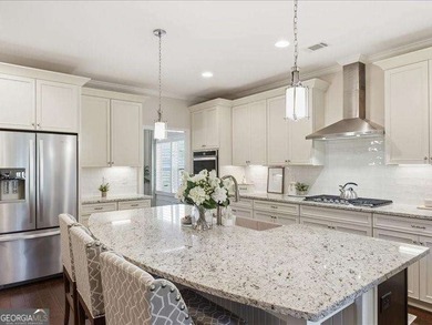 Lake Living at its Finest ~ Lake Arrowhead! Nestled on a quiet - photo 18