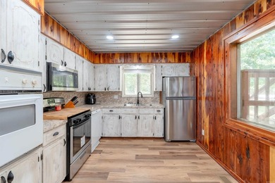 Motivated Seller! Bring us an offer on this Stunning 5-Bedroom - photo 19