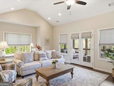 Lake Living at its Finest ~ Lake Arrowhead! Nestled on a quiet - photo 20