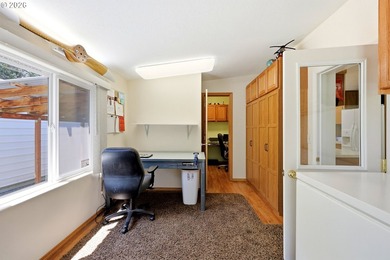 Welcome to this clean, move-in ready Pine Grove waterfront home - photo 21