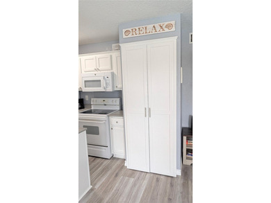 **Great Rental Income** Canal waterfront condos do not hit the - photo 8