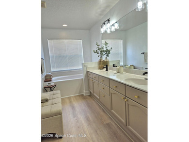 Beautifully updated, move-in ready first-floor 3-bedroom, 2-bath - photo 10