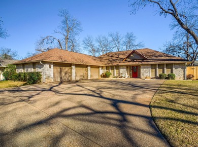 Lake Marble Falls Home For Sale in Meadowlakes Texas