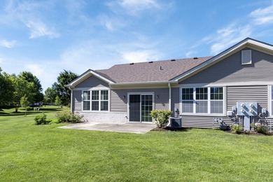 Welcome to Carillon Lakes, a premier 55+ active adult community - photo 2