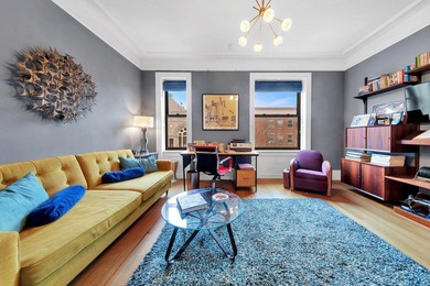 STRIVERS ROW meticulously restored and renovated town home with - photo 13
