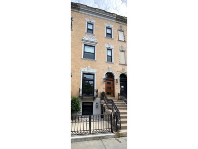 STRIVERS ROW meticulously restored and renovated town home with - photo 19