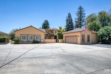 Discover an extraordinary 30-acre estate in the heart of - photo 29