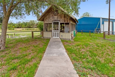 Lakefront retreat on three acres offering rare privacy - photo 30