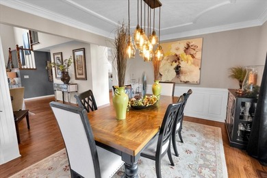 Home backs direct to Golf Course and Panoramic Lake view. Highly - photo 8