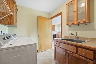 Welcome to this meticulously maintained, one-owner Ranch home in - photo 12