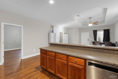 4 bedrooms. 2 bathrooms. Saltwater pool. Fenced backyard - photo 8