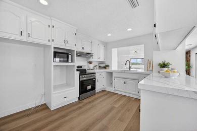 Welcome to a rare opportunity to own 5.03 usable acres with two - photo 11