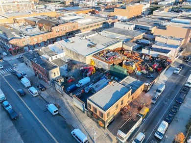 Introducing a rare and distinguished commercial opportunity in - photo 12