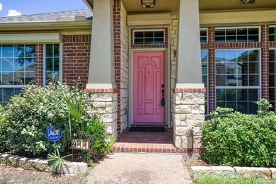 COME SEE YOUR NEW HOME! This gorgeous home features all the - photo 2