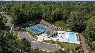 Welcome to Hawks Ridge, one of the most exclusive and - photo 12