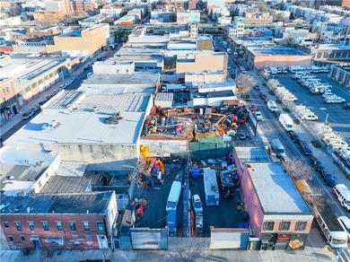 Introducing a rare and distinguished commercial opportunity in - photo 13