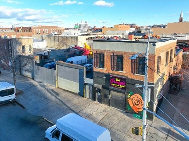 Introducing a rare and distinguished commercial opportunity in - photo 15