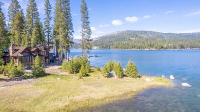 Location, Location! Nestled on the most desirable lot on the - photo 16