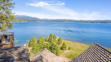 Location, Location! Nestled on the most desirable lot on the - photo 18