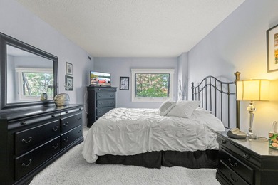 Enjoy easy downtown living in this beautifully maintained - photo 26