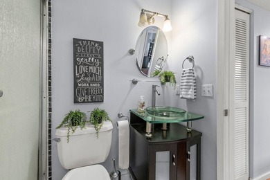 Enjoy easy downtown living in this beautifully maintained - photo 29