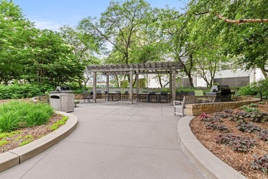 Enjoy easy downtown living in this beautifully maintained - photo 46