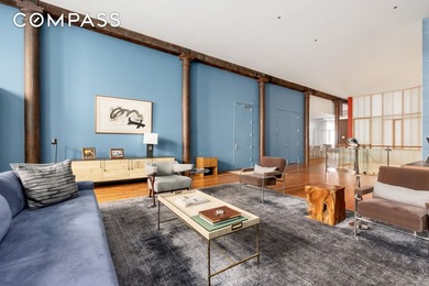 A rare full-floor maisonette at the intersection of SoHo s - photo 3