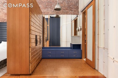 A rare full-floor maisonette at the intersection of SoHo s - photo 7