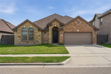 Discover the perfect blend of style and functionality in this - photo 2