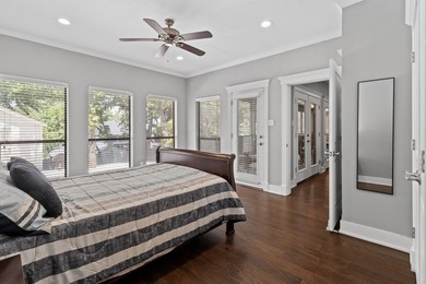 A stunning corner-lot masterpiece in the heart of Arlington - photo 9