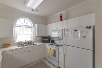 Experience comfort and convenience in this beautifully furnished - photo 11