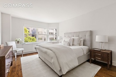 Gut renovated, mint condition 2-bedroom, 2-bathroom residence on - photo 5