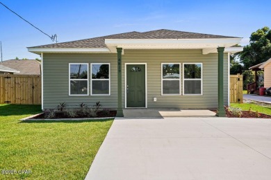 Lake Martin Home Sale Pending in Panama City Florida