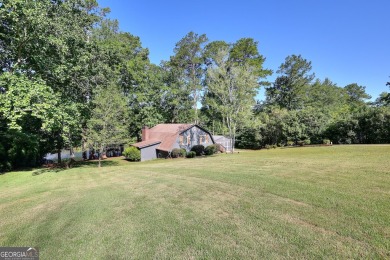 Lake Home For Sale in Eatonton, Georgia