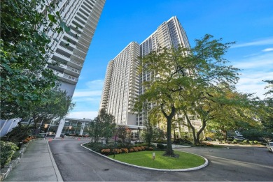 Lake Home For Sale in Chicago, Illinois