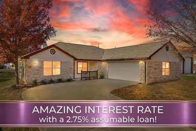 Lake LBJ Home For Sale in Kingsland Texas