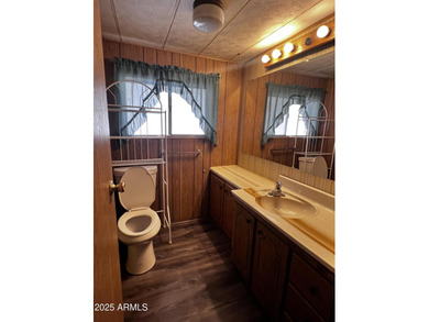 Cozy 2 bedroom /2 bath home with newer A/C Unit, Refrigerator