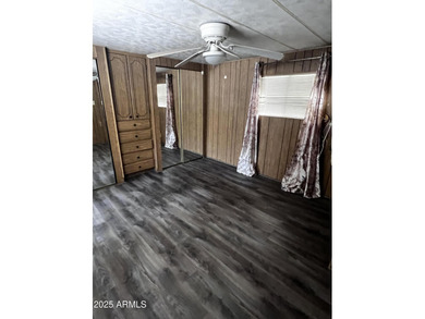 Cozy 2 bedroom /2 bath home with newer A/C Unit, Refrigerator