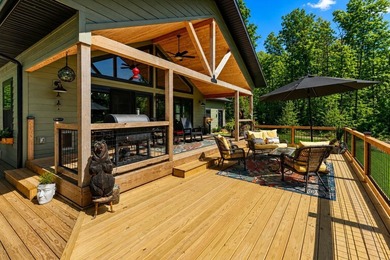 Beautifully built in 2023, this stunning home offers the perfect - photo 22