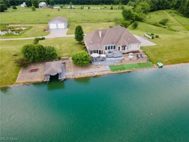 Lake Home For Sale in Leavittsburg, Ohio